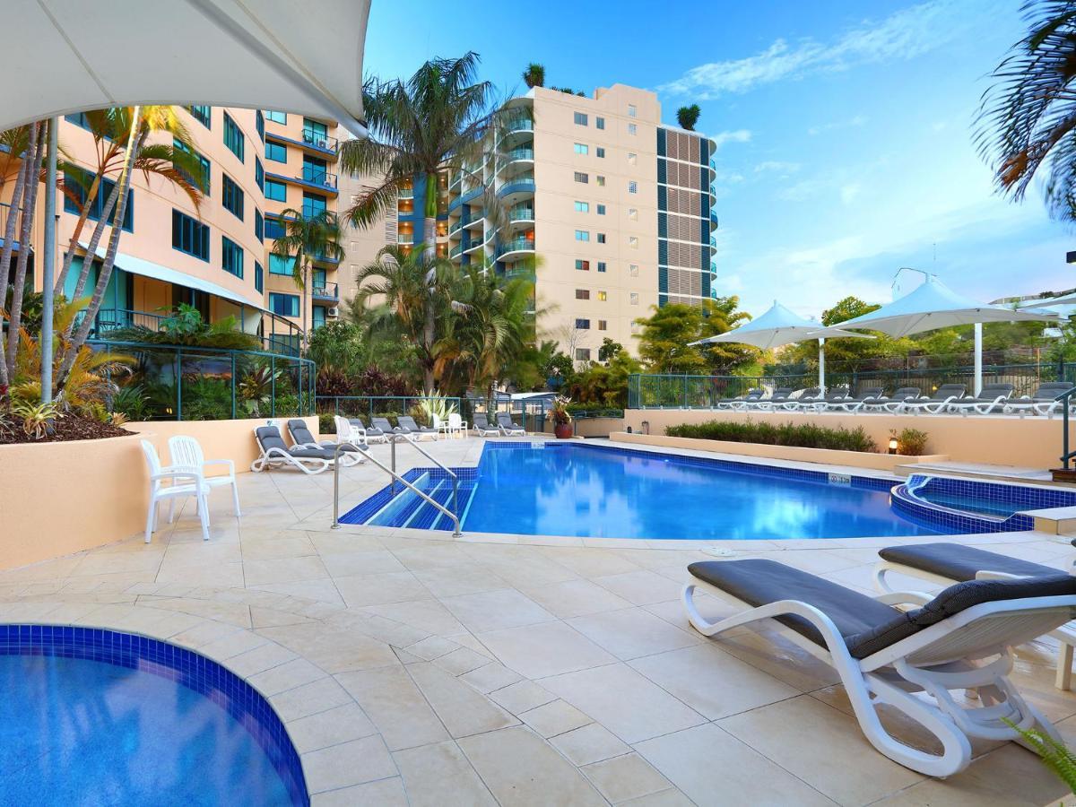 Peninsular Beachfront Resort Mooloolaba Esterno foto